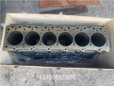 6BG1發動（dòng）機缸體